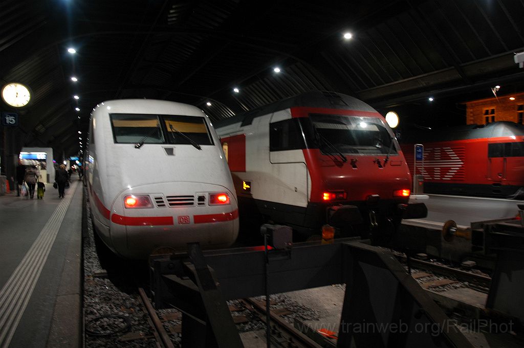 3394-0036-191114.jpg - DBAG ICE 401.580-6 + SBB-CFF Bt (IC) 50 85 28-94 976-3 / Zürich HB 19.11.2014