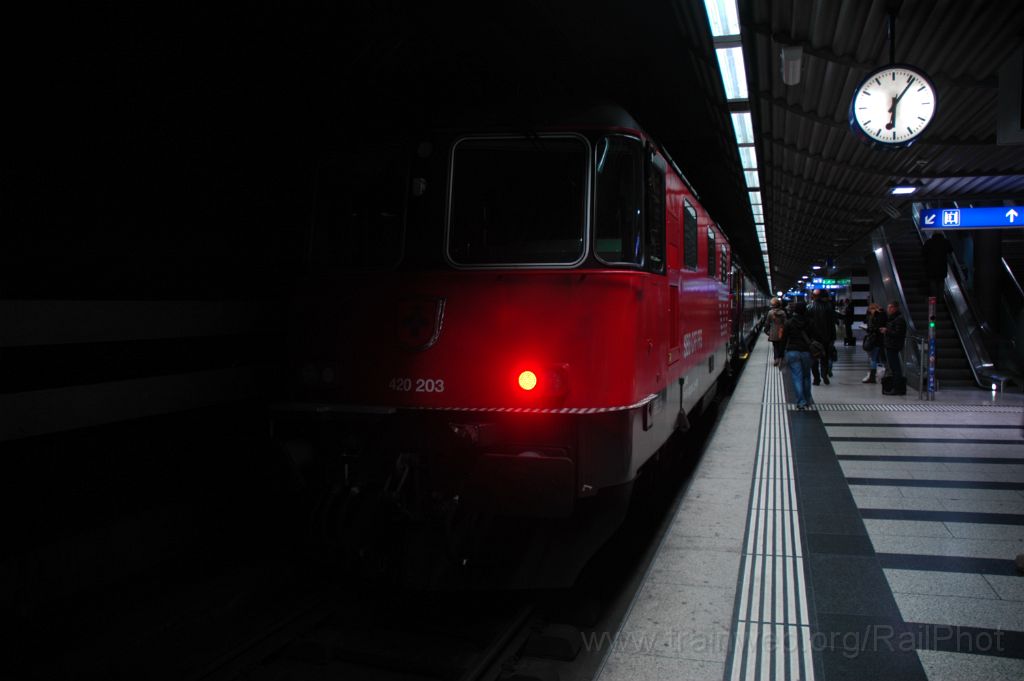 3398-0018-241114.jpg - SBB-CFF Re 420.203-2 / Zürich HB 24.11.2014