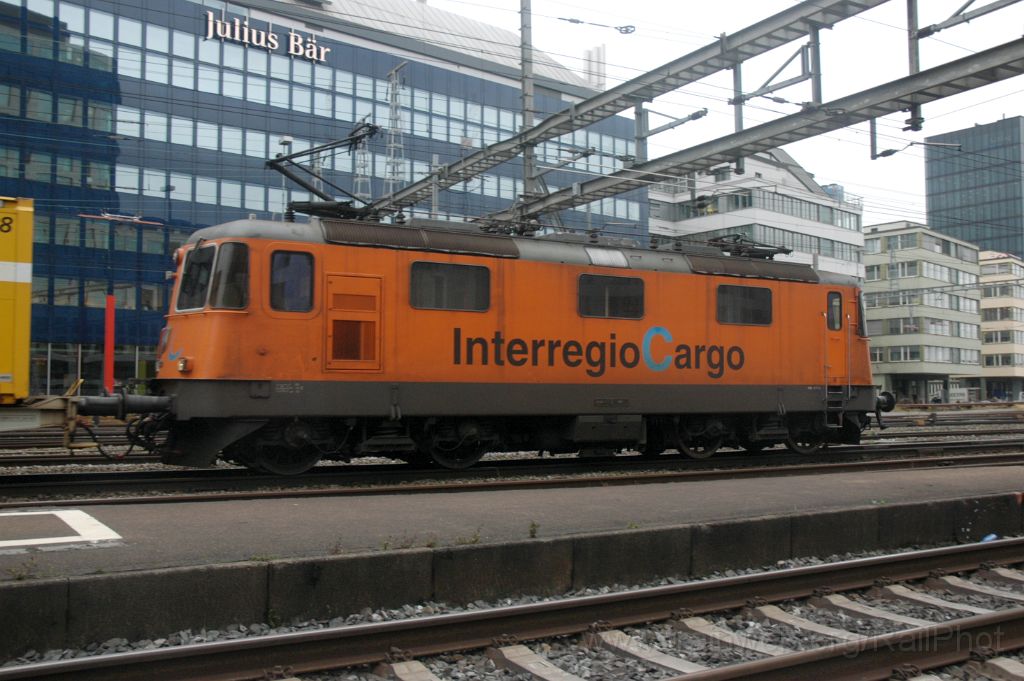 3400-0040-041214.jpg - SBB-CFF Re 4/4'' 11320 "InterRegio Cargo" / Zürich-Altstetten 4.12.2014