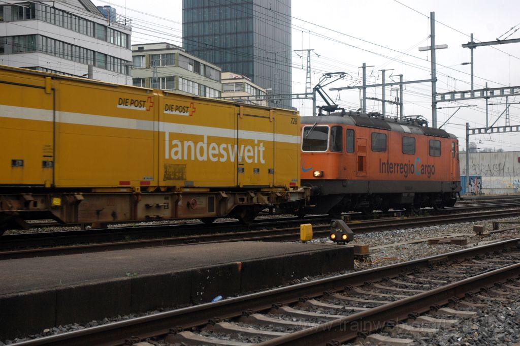 3400-0044-041214.jpg - SBB-CFF Re 4/4'' 11320 "InterRegio Cargo" / Zürich-Altstetten 4.12.2014