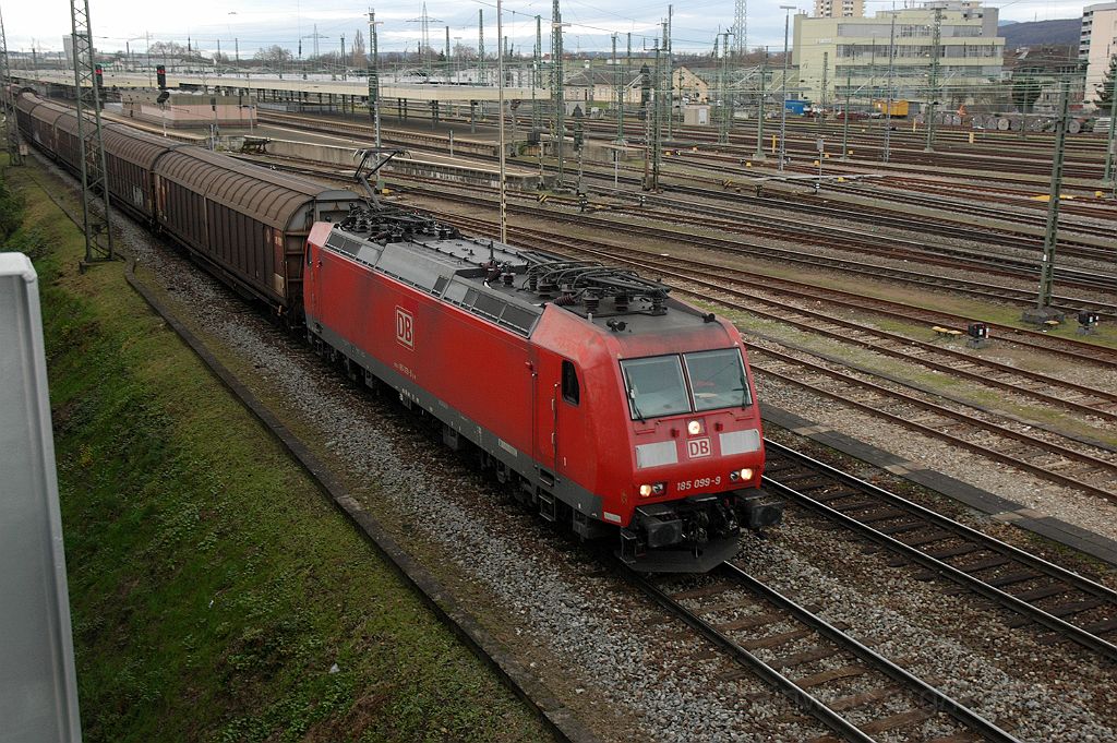 3403-0004-121214.jpg - DBAG 185.099-9 / Basel Badische Bahnhof 12.12.2014