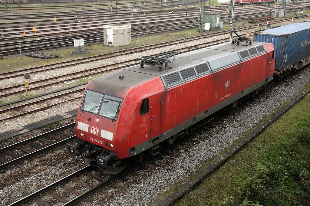 3405-0016-121214.jpg - DBAG 145.064-2 / Basel Badische Bahnhof 12.12.2014