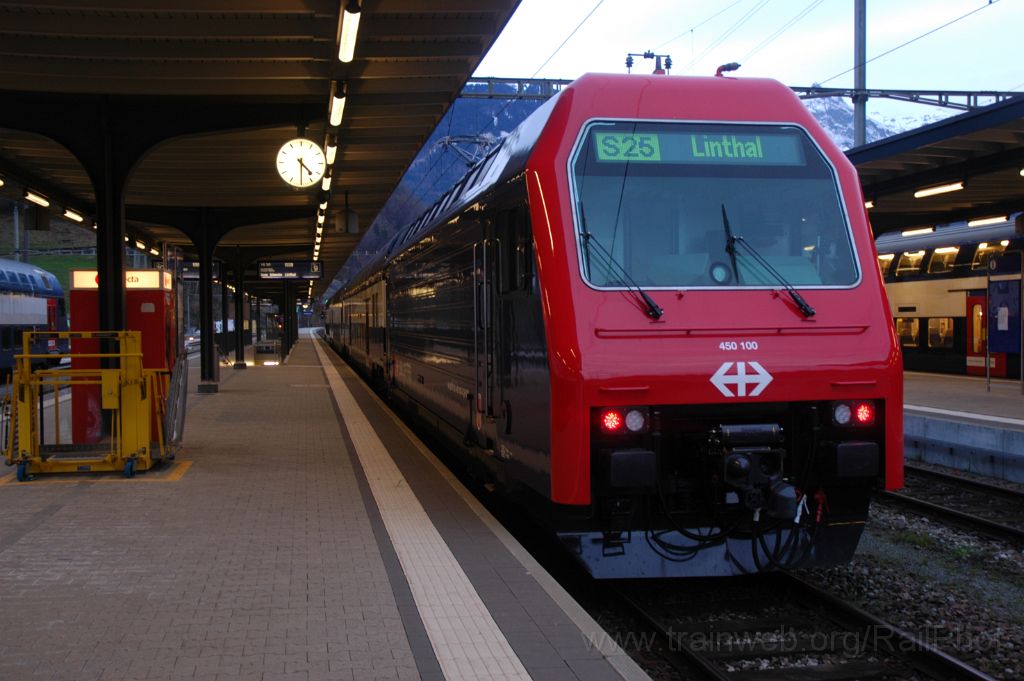 3409-0048-141214.jpg - SBB-CFF Re 450.100-3 "Rudolfingen" / Ziegelbrücke 14.12.2014