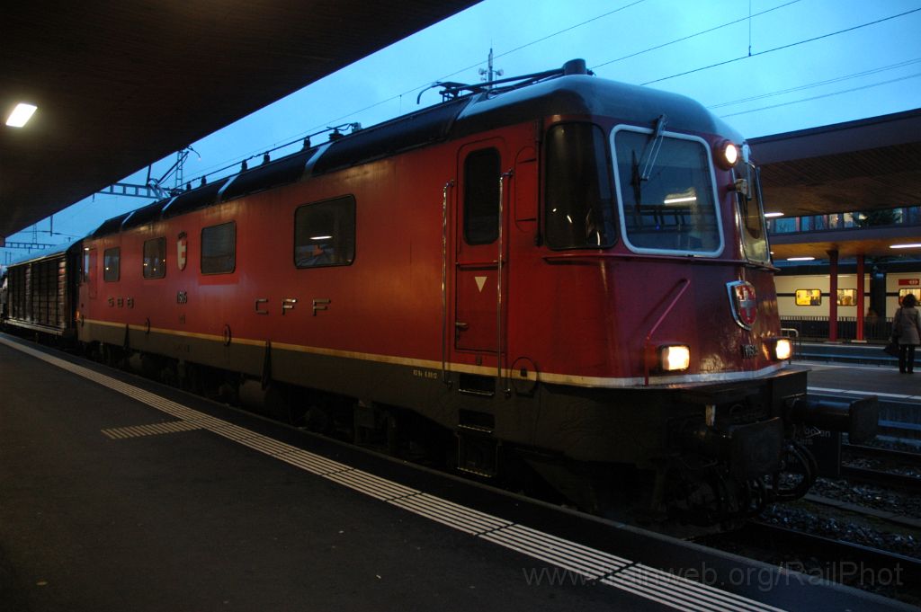 3412-0037-171214.jpg - SBB-CFF Re 6/6 11605 "Uster" / Wetzikon 17.12.2014