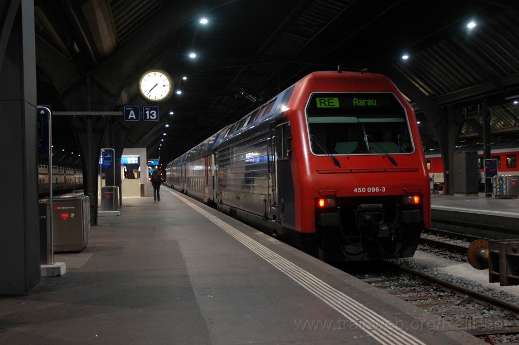 3417-0017-211214.jpg - SBB-CFF Re 450.096-3 "Winterthur Veltheim" / Zürich HB 21.12.2014