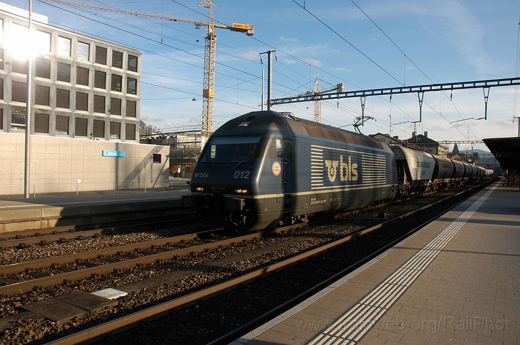 3419-0040-241214.jpg - BLS Re 465.012-3 "Euro Tunnel" / Liestal 24.12.2014