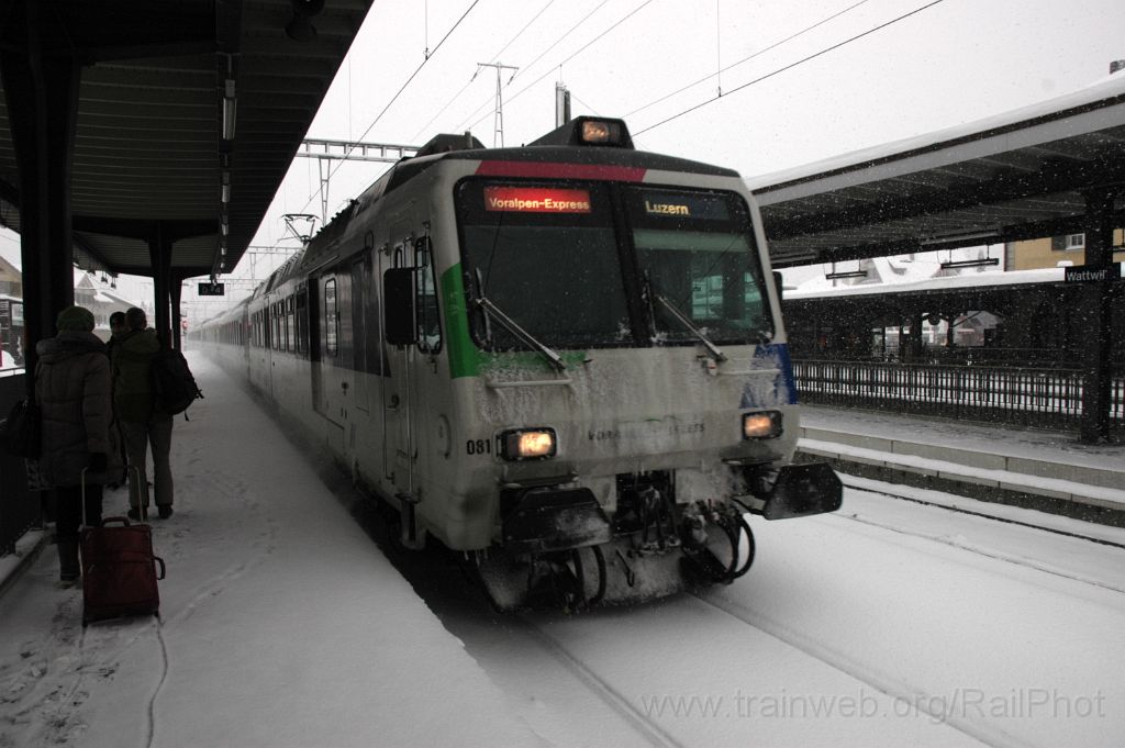 3425-0025-291214.jpg - SOB RBDe 561.081-1 / Wattwil 29.12.2014