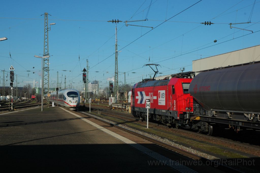 3429-0050-050115.jpg - HGK 185.589-9 / Basel Badische Bahnhof 5.1.2015