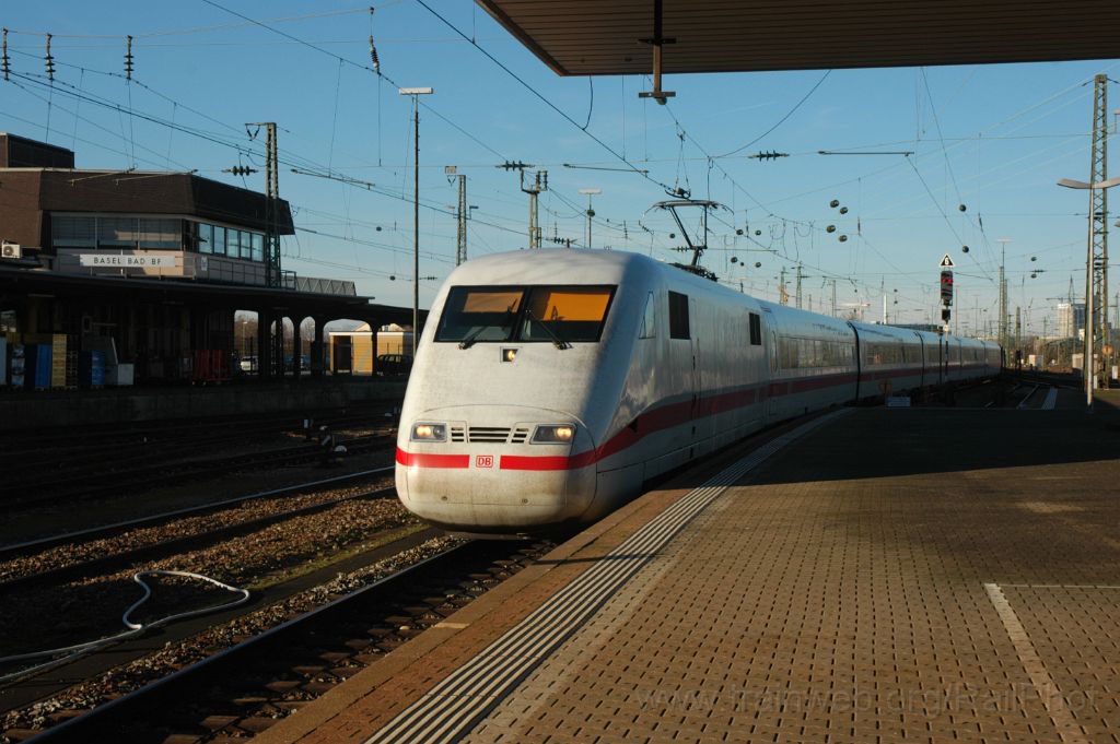 3434-0005-050115.jpg - DBAG ICE 401.075-7 / Basel Badische Bahnhof 5.1.2015
