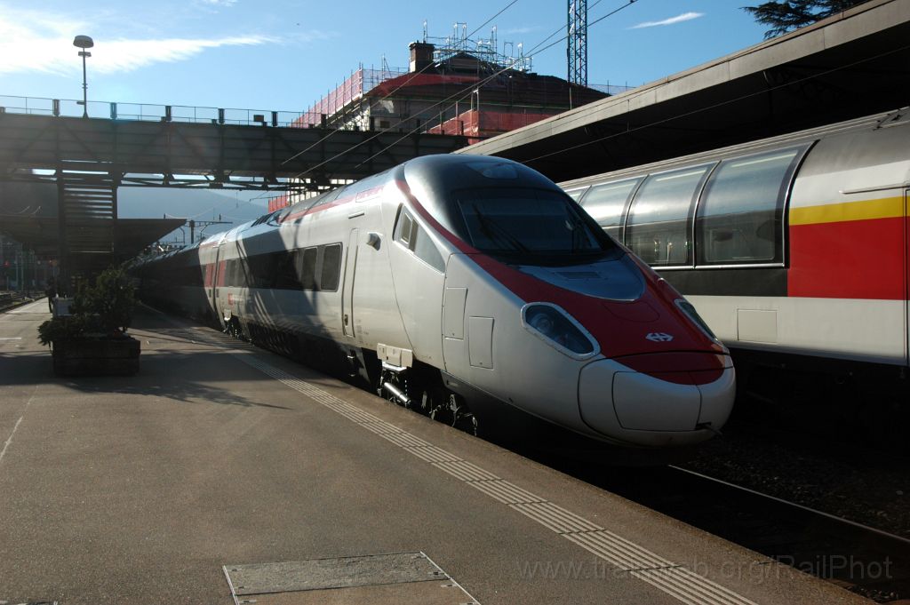 3458-0001-120115.jpg - SBB-CFF ETR 93 85 5 610.709-3 / Bellinzona 12.1.2015