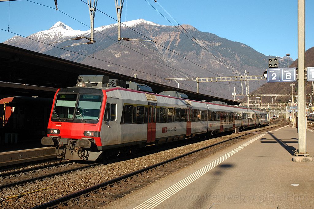 3461-0012-120115.jpg - SBB-CFF ABt 50 85 39-43 834-3 / Bellinzona 12.1.2015