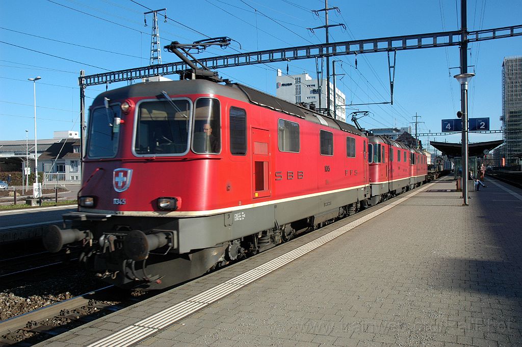 3465-0014-130115.jpg - SBB-CFF Re 4/4'' 11345 + Re 4/4'' 11335 + Re 4/4'' 11341 / Pratteln 13.1.2015