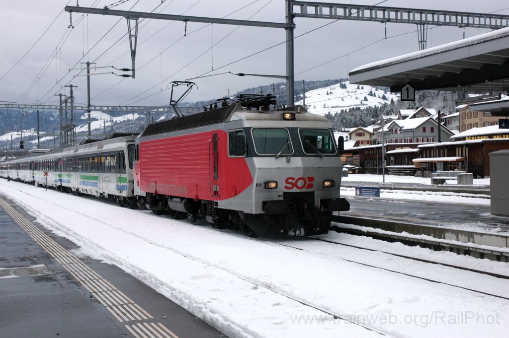 3490-0002-300115.jpg - SOB Re 446.015-0 / Wattwil 30.1.2015
