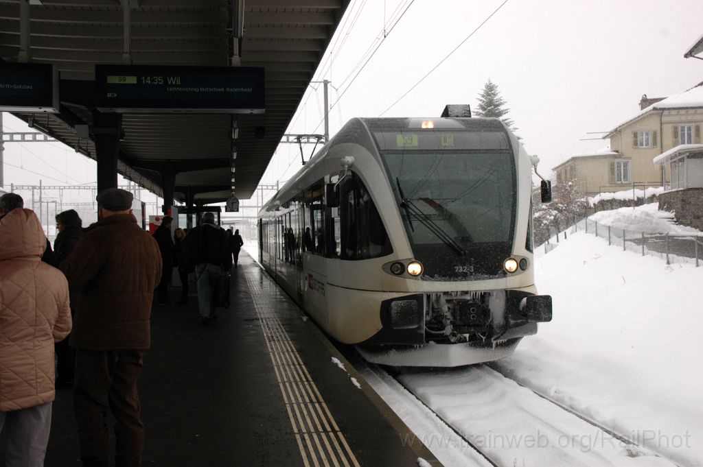 3493-0003-010215.jpg - Thurbo RABe 526.732-3 / Wattwil 1.2.2015