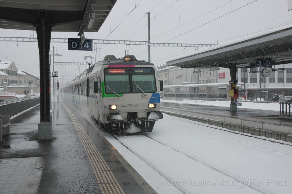 3493-0027-010215.jpg - SOB RBDe 561.081-1 / Wattwil 1.2.2015