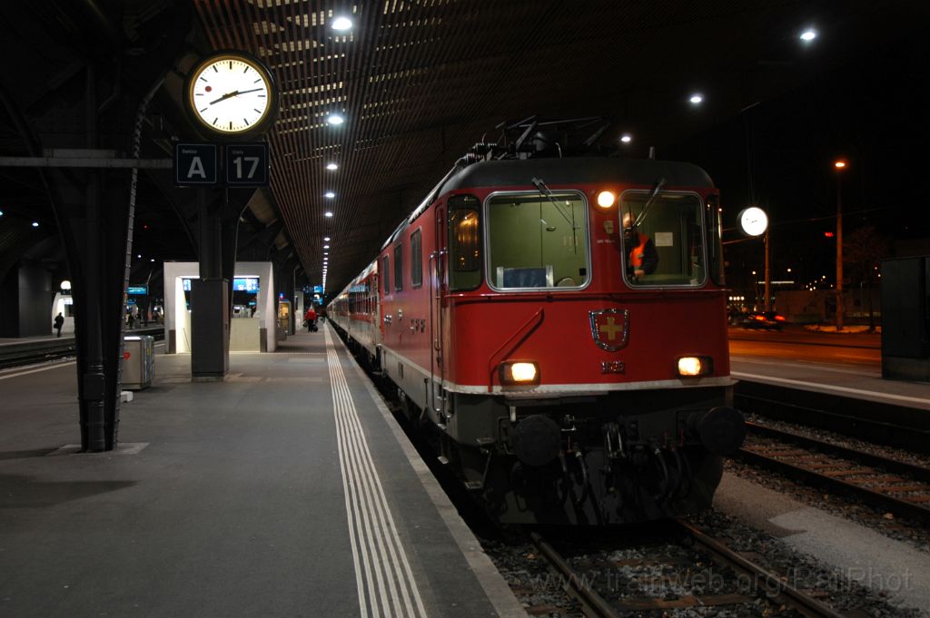 3494-0040-020215.jpg - SBB-CFF Re 4/4'' 11126 / Zürich HB 2.2.2015