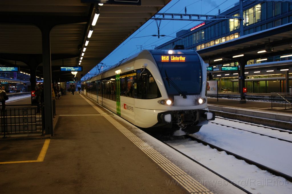 3495-0007-030215.jpg - Thurbo RABe 526.794-3 "Chur" + RABe 526.795-0 / Wil 3.2.2015