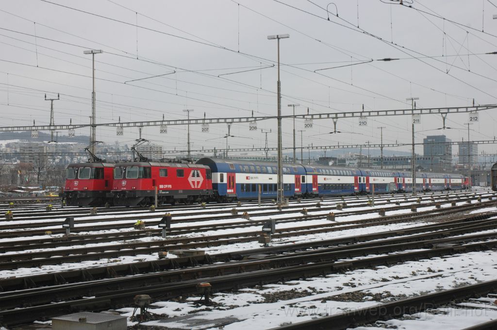 3496-0023-090215.jpg - SBB-CFF Re 420.225-5 + Re 420.211-5 / Zürich-Mülligen 9.2.2015