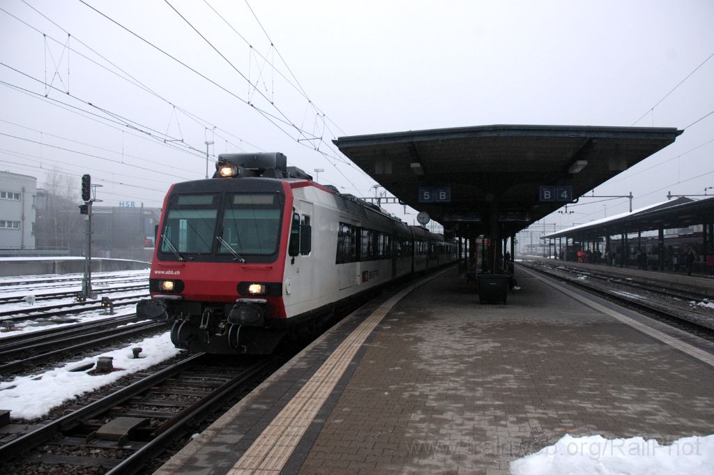 3498-0039-120215.jpg - SBB-CFF RBDe 560.247-9 / Rapperswil 12.2.2015
