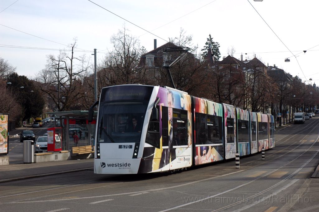 3501-0029-130215.jpg - BernMobil Be 4/8 670 "Westside" / Helvetiaplatz 13.2.2015