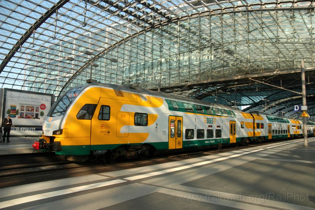 3515-0045-190315.jpg - ODEG 445.105 / Berlin Hbf 19.3.2015