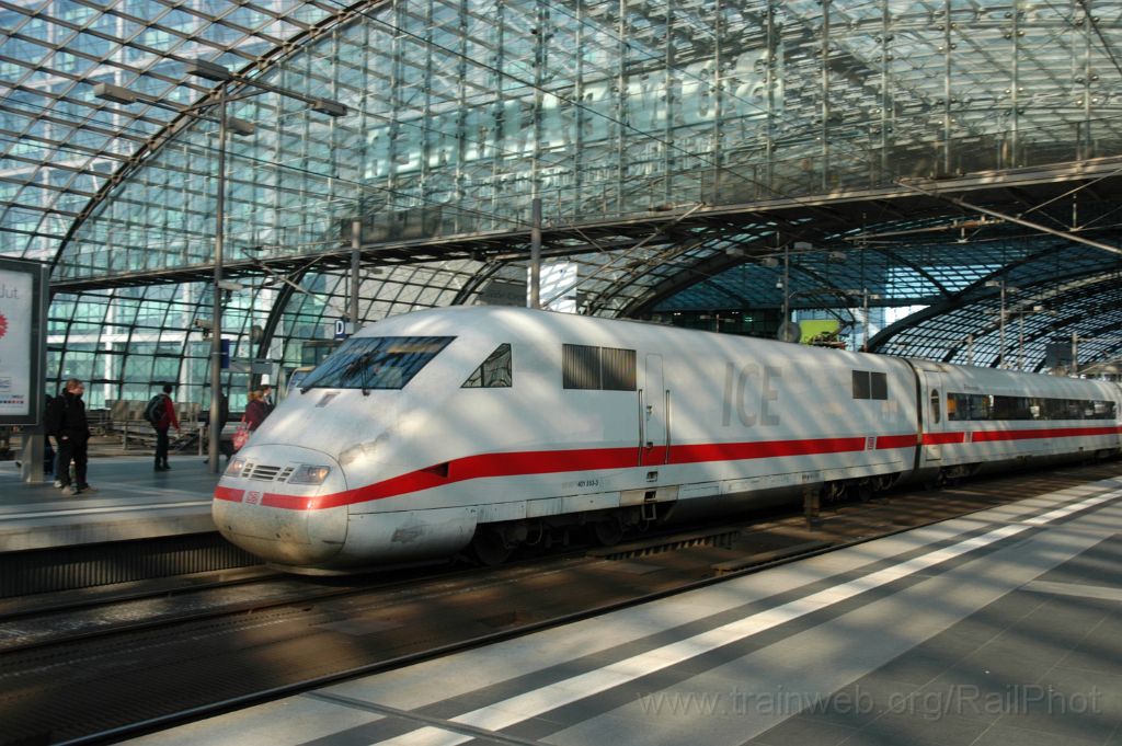 3516-0005-190315.jpg - DBAG ICE 401.553-3 / Berlin Hbf 19.3.2015