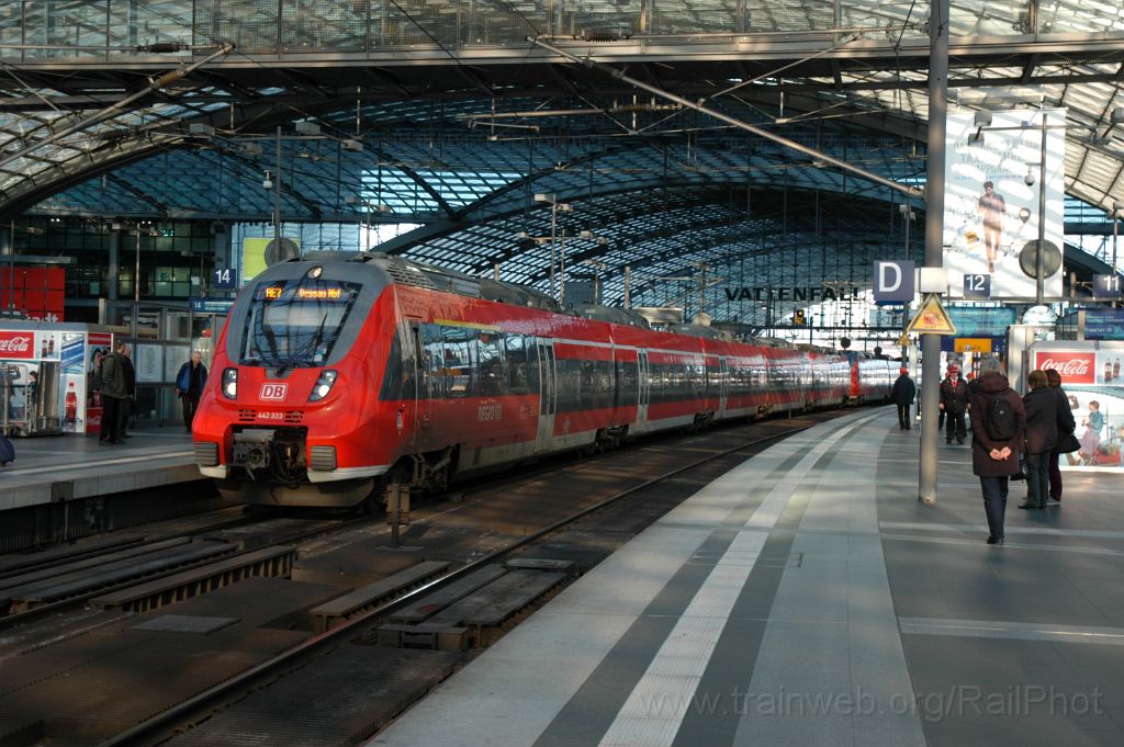 3518-0033-190315.jpg - DBAG 442.333-1 / Berlin Hbf 19.3.2015