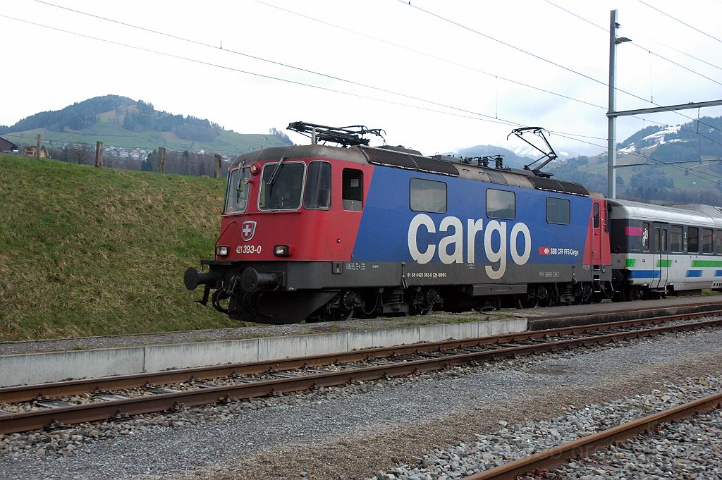 3523-0003-270315.jpg - SBB-CFF Re 421.393-0 / Kaltbrunn 27.3.2015