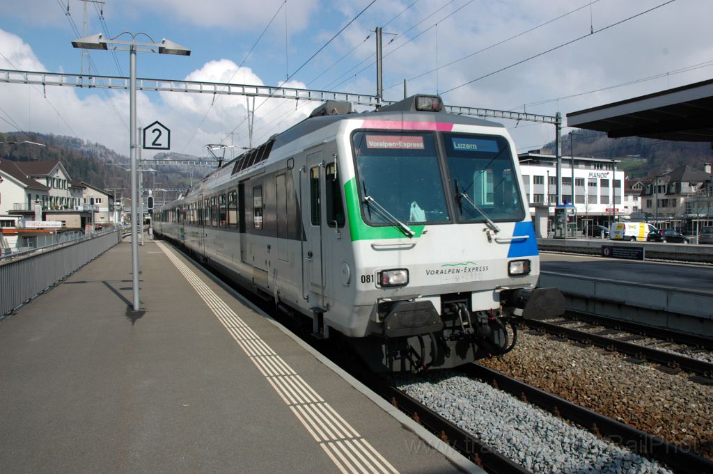 3530-0010-050415.jpg - SOB RBDe 561.081-1 / Wattwil 5.4.2015