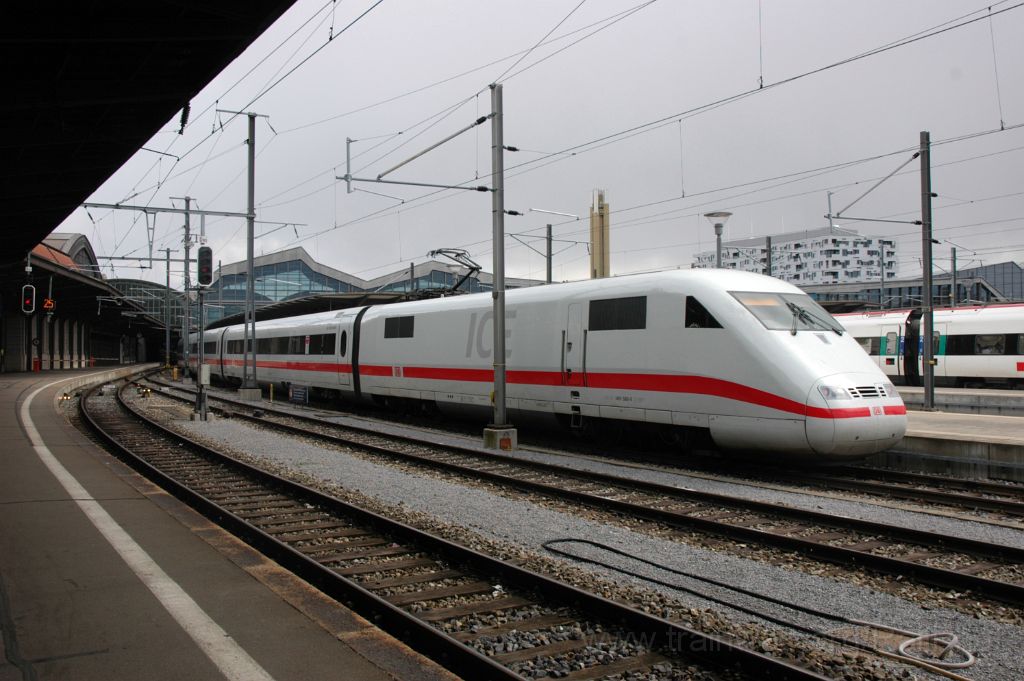 3530-0032-050415.jpg - DBAG ICE 401.588-9 "Hildesheim" / Basel SBB 5.4.2015