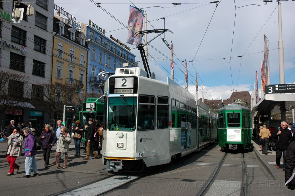 3531-0026-050415.jpg - BVB Be 4/6 683 "Pro Innerstadt" + B4 1478 / Centralbahnplatz 5.4.2015