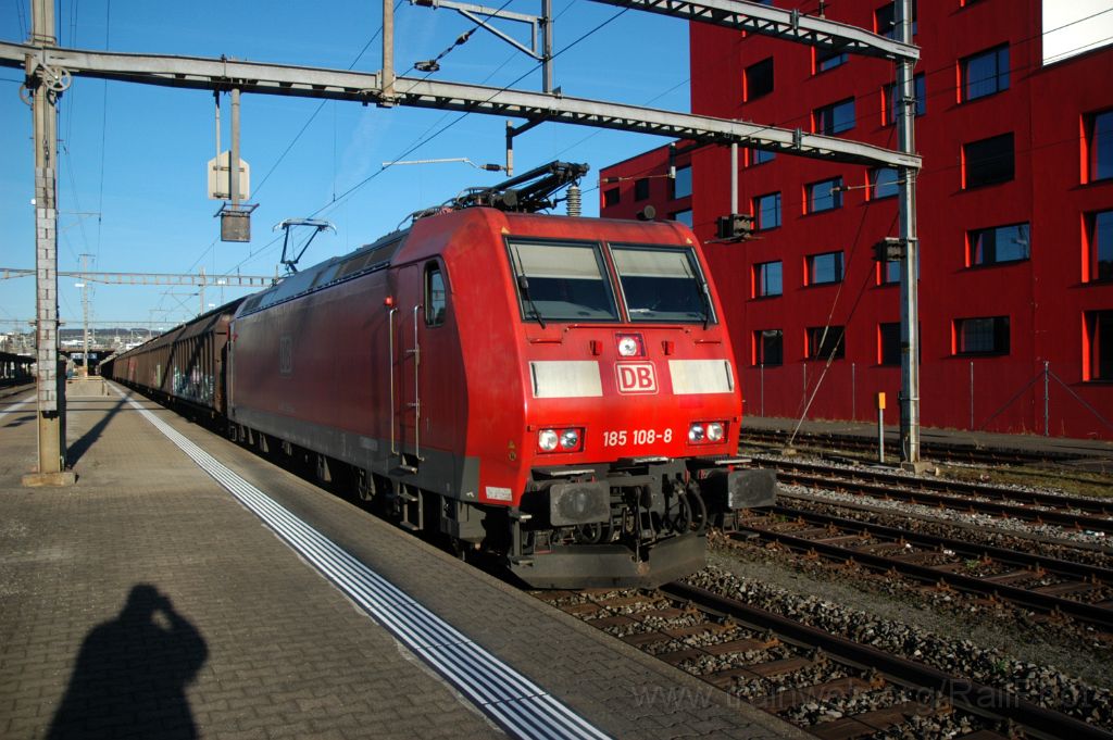 3536-0025-080415.jpg - DBAG 185.108-8 / Schlieren 8.4.2015