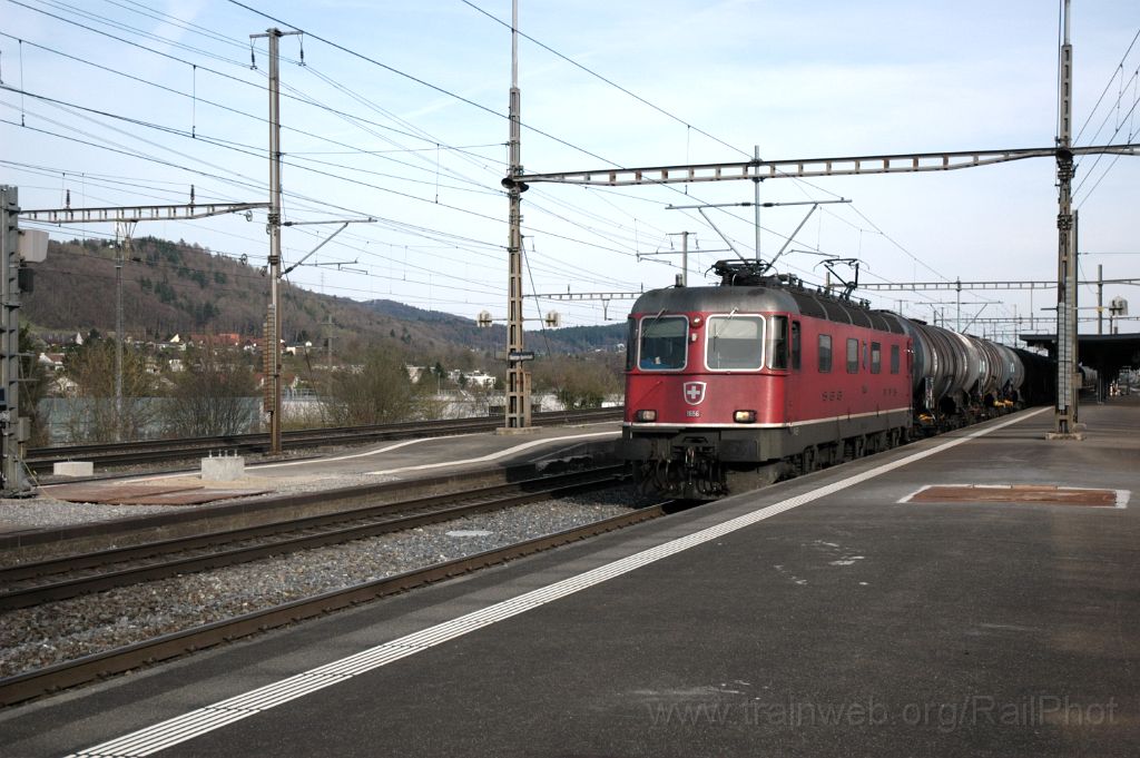 3539-0025-100415.jpg - SBB-CFF Re 6/6 11656 "Travers" / Killwangen-Spreitenbach 10.4.2015