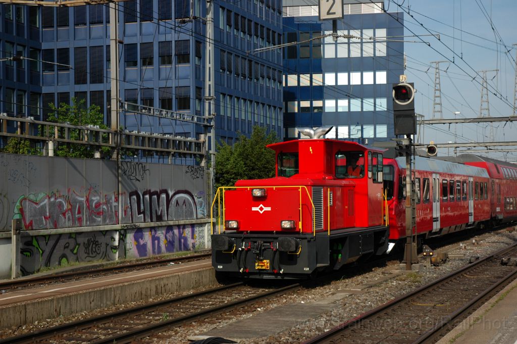 3548-0022-130515.jpg - SZU Tm 233.911-7 / Zürich-Altstetten 13.5.2015