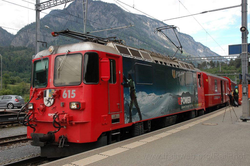 3552-0009-160515.jpg - RhB Ge 4/4'' 615 "Klosters" / Reichenau - Tamins 16.5.2015