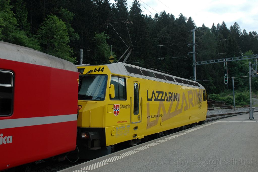 3552-0020-160515.jpg - RhB Ge 4/4''' 644 "Savognin" / Reichenau - Tamins 16.5.2015