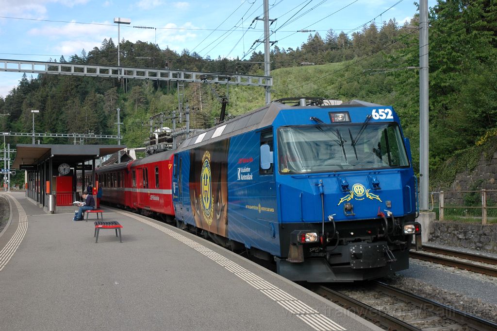 3553-0043-160515.jpg - RhB Ge 4/4''' 652 "Obervaz" / Reichenau - Tamins 16.5.2015