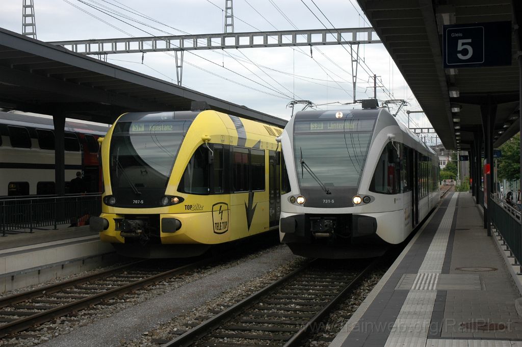 3561-0023-240515.jpg - Thurbo RABe 526.707-5 "TeleTop" + RABe 526.731-5 "Waldshut-Tiengen" / Weinfelden 24.5.2015