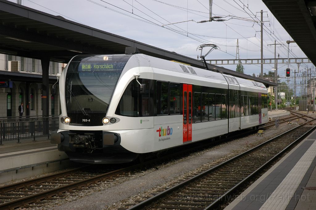 3561-0030-240515.jpg - Thurbo RABe 526.703-4 "Kanton St.Gallen" / Weinfelden 24.5.2015