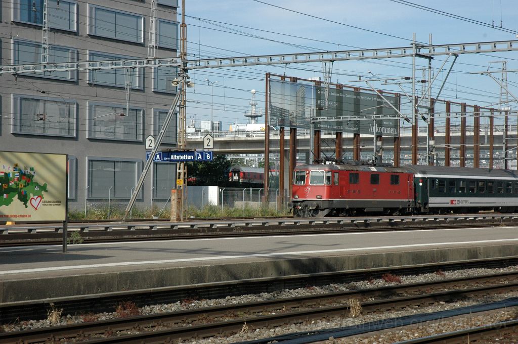 3566-0041-280515.jpg - SBB-CFF Re 4/4'' 11125 / Zürich-Altstetten 28.5.2015