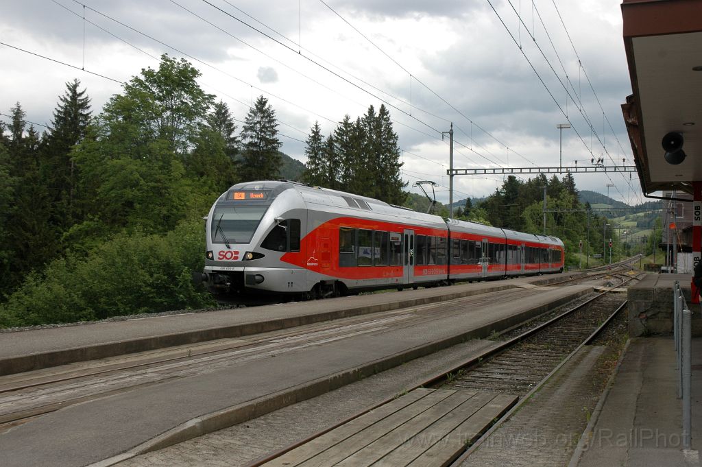 3575-0032-300515.jpg - SOB RABe 526.055-9 "Mürtschenstock" / Mogelsberg 30.5.2015