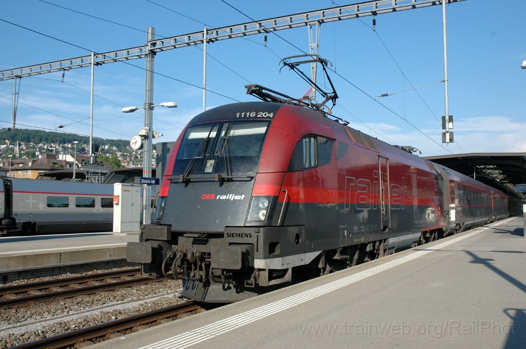 3580-0039-050615.jpg - ÖBB 1116.204 "Spirit of Austria" / Zürich HB 5.6.2015