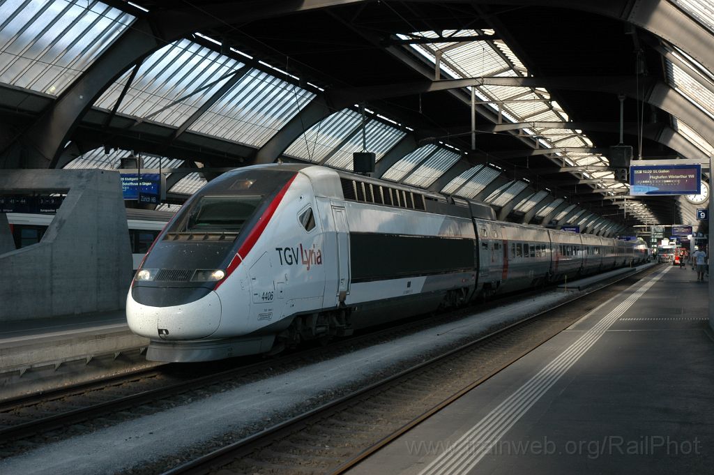 3581-0003-050615.jpg - SNCF TGV 384.011 / Zürich HB 5.6.2015