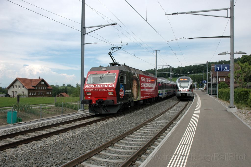 3587-0006-060615.jpg - SOB Re 456.092-6 "Amriswil" + RABe 526.053-4 "Etzel" / Schachen 6.6.2015
