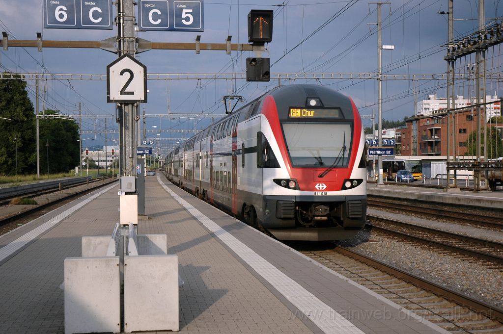 3592-0041-170615.jpg - SBB-CFF RABe 511.015 / Pfäffikon SZ 17.6.2015