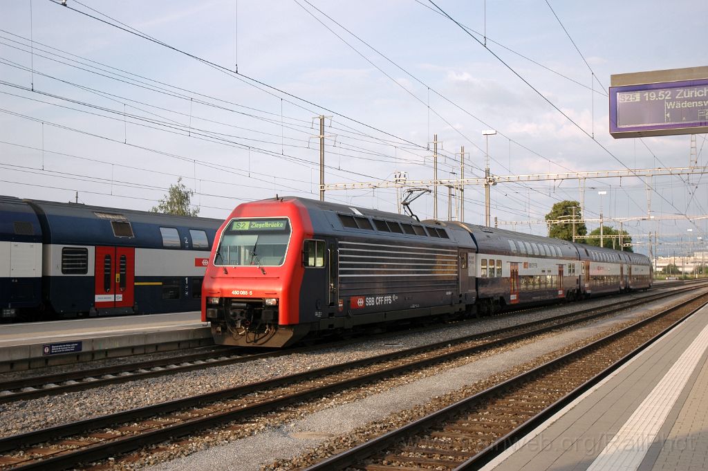 3593-0019-170615.jpg - SBB-CFF Re 450.085-6 "Rickenbach ZH" / Pfäffikon SZ 17.6.2015