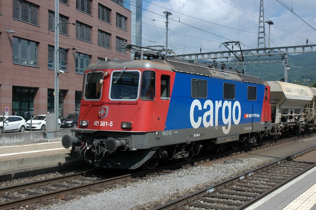 3596-0050-190615.jpg - SBB-CFF Re 421.381-5 / Olten 19.6.2015