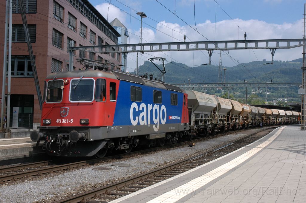 3597-0028-190615.jpg - SBB-CFF Re 421.381-5 / Olten 19.6.2015
