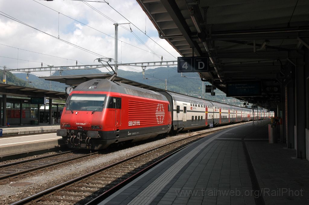 3601-0049-190615.jpg - SBB-CFF Re 460.060-7 "Val-de-Travers" / Olten 19.6.2015