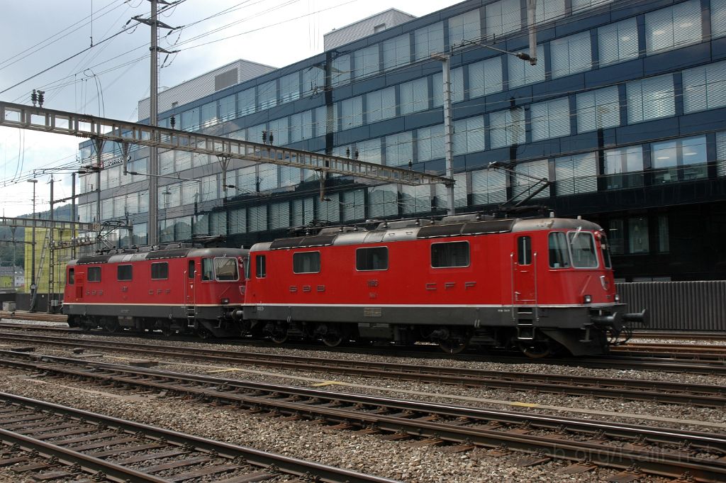 3604-0020-190615.jpg - SBB-CFF Re 4/4'' 11183 + 11327 / Olten 19.6.2015